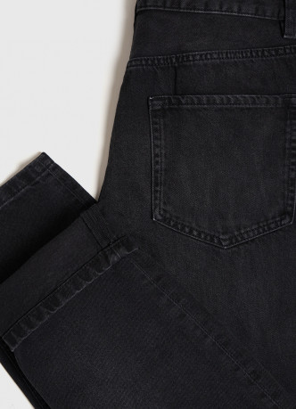 Зауженные джинсы Tapered