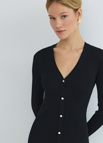 Вязаное платье мини