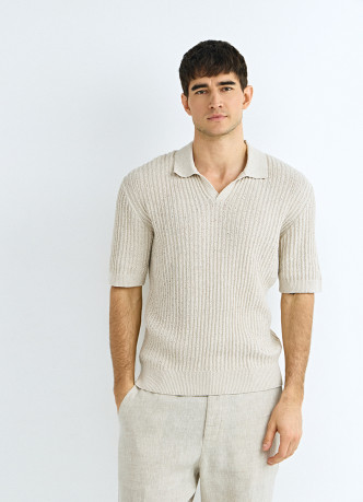 Вязаное поло из ажурной пряжи