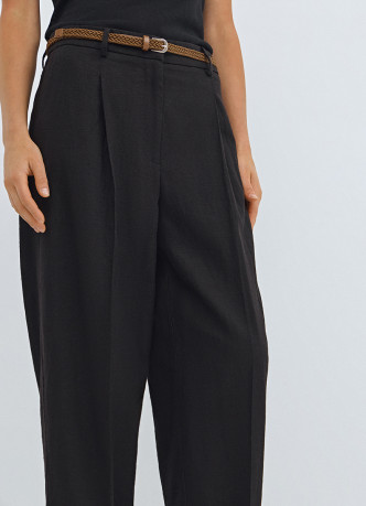 Зауженные брюки с поясом