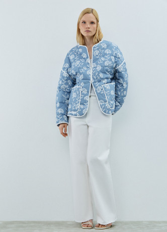 Легкая стеганая куртка