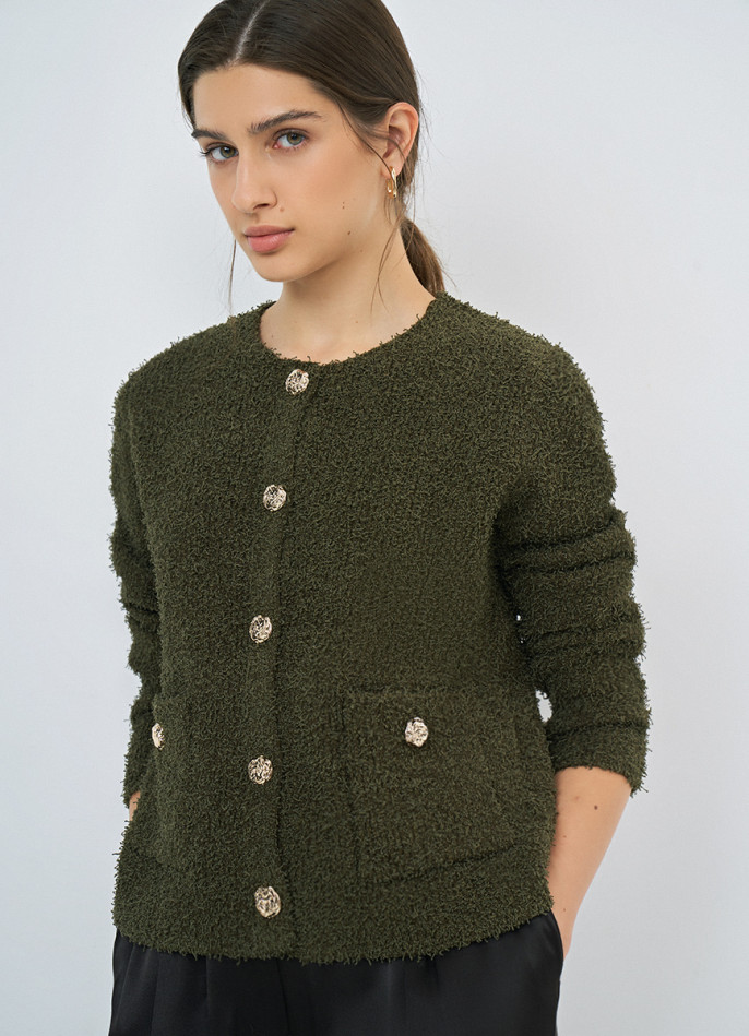 Укороченный кардиган из махровой пряжи