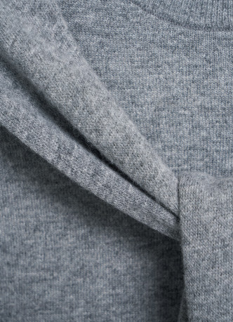 Джемпер с декором