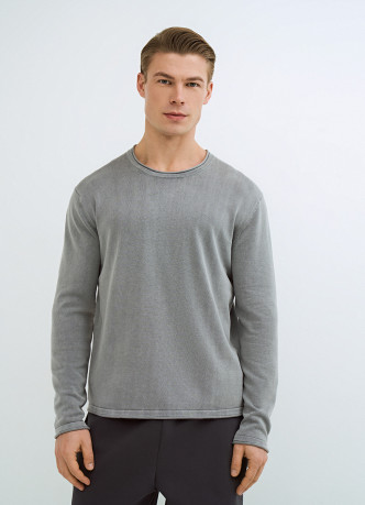 Джемпер с эффектом стирки