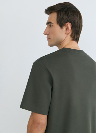 Футболка из плотного хлопка