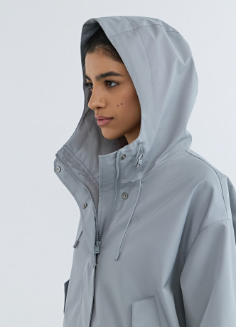 Легкая куртка