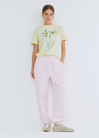 Футболка с цветочным принтом