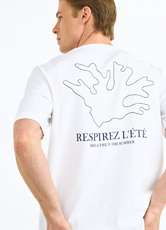 Футболка с вышивкой