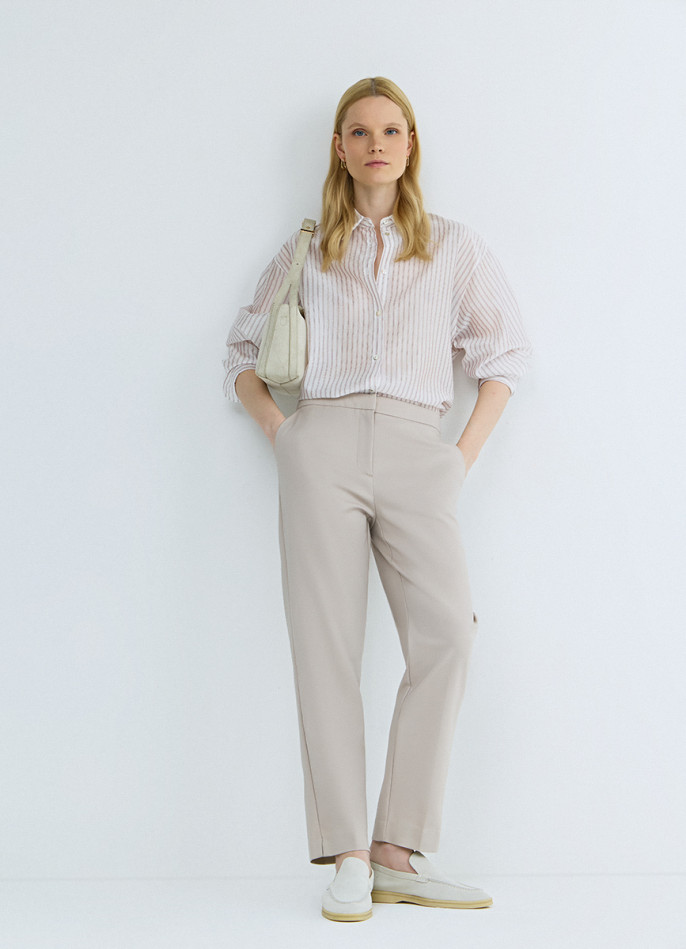 Зауженные прямые брюки