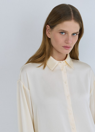 Блузка из сатина