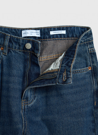 Прямые джинсы с высокой посадкой