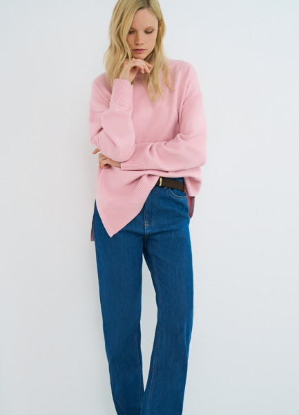 Джемпер с воротником-стойкой Розовый 1999₽