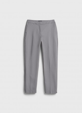 Зауженные прямые брюки