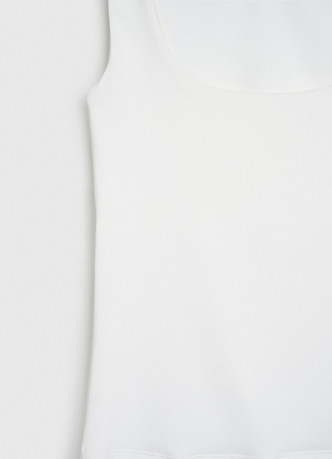 Топ с широкими бретелями