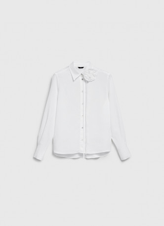 Блузка с декоративным цветком