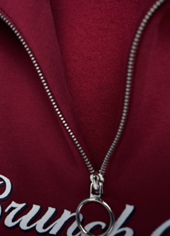 Свитшот с принтом и воротником на молнии