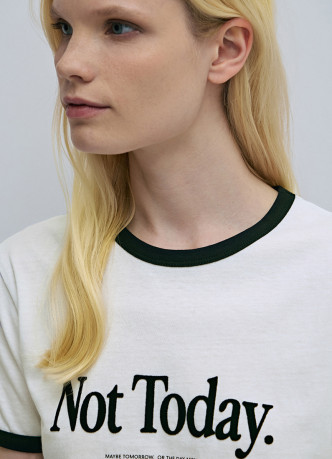 Футболка с принтом