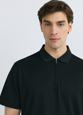 Поло из техноткани с воротником на молнии