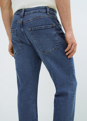 Зауженные джинсы