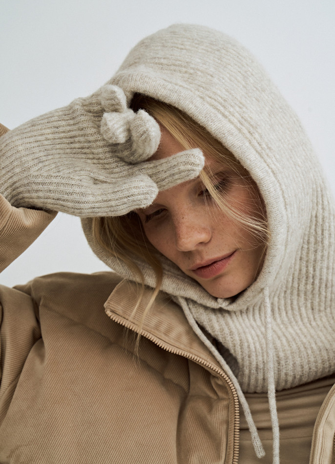 Вязаные перчатки