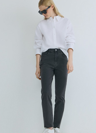 Узкие джинсы с высокой посадкой