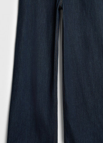 Утеплённые широкие джинсы