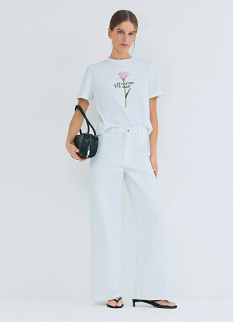 Футболка с цветочным принтом