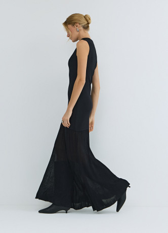 Вязаное платье с драпировкой