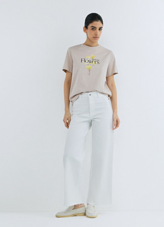 Футболка с цветочным принтом