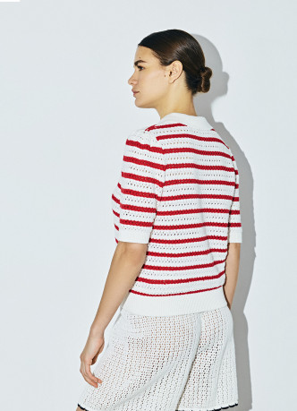 Поло из структурной ткани в полоску