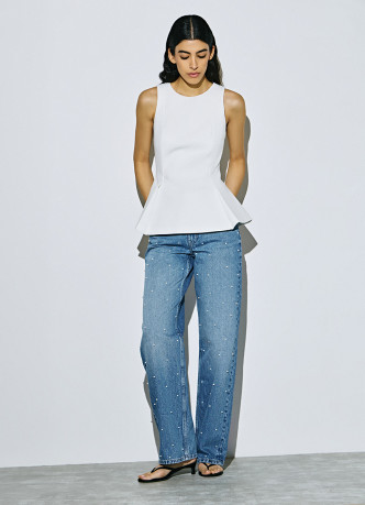 Топ с баской