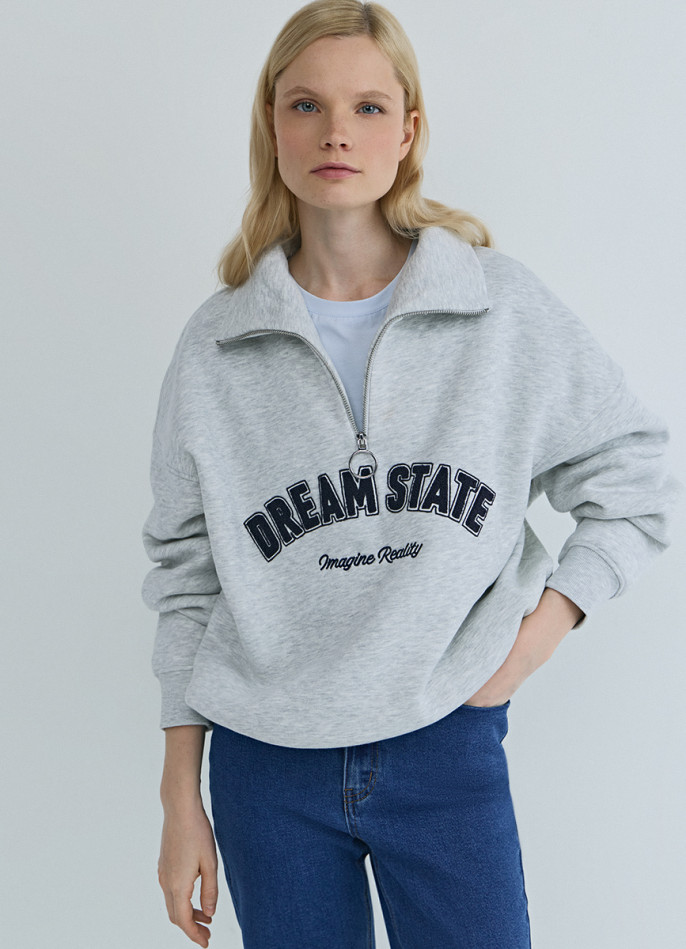 Свитшот с принтом и воротником на молнии