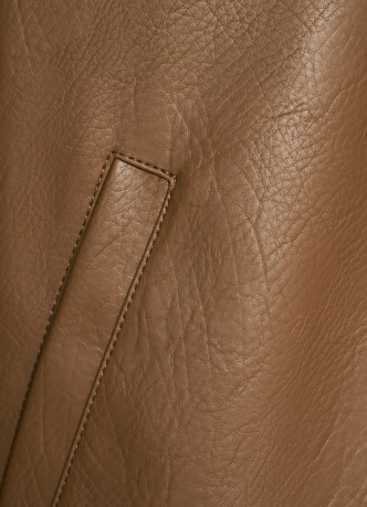 Куртка из искусственной кожи