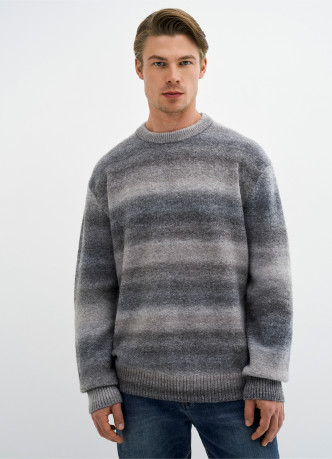 Джемпер с градиентом