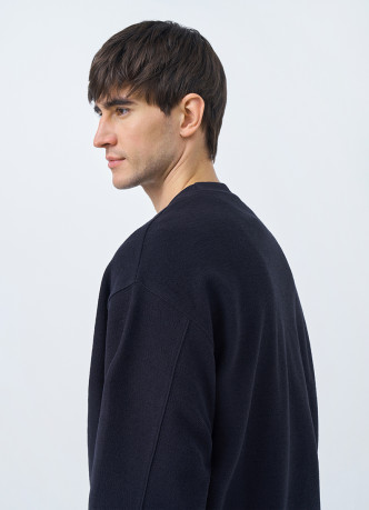 Свитшот с вышивкой