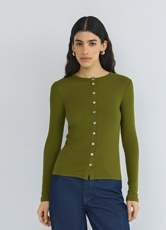 Приталенный лонгслив на пуговицах