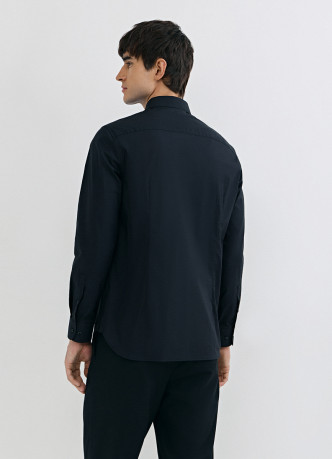 Рубашка с острым воротником