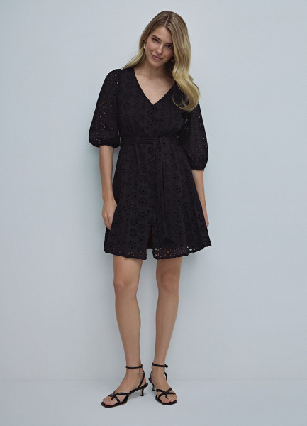 Хлопковое платье-рубашка с вышивкой и поясом, Черный O`Stin LR16B4O02-99, размер 44 - фото 2