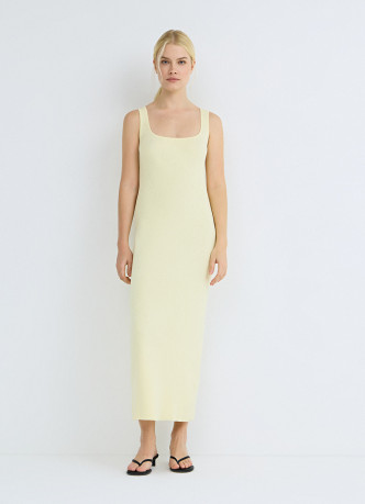 Платье в рубчик