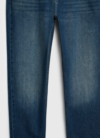 Зауженные джинсы Tapered