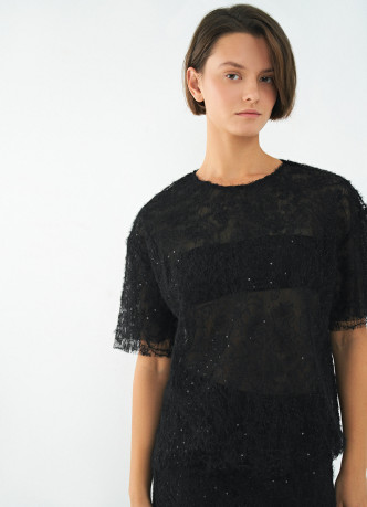 Полупрозрачная ажурная футболка