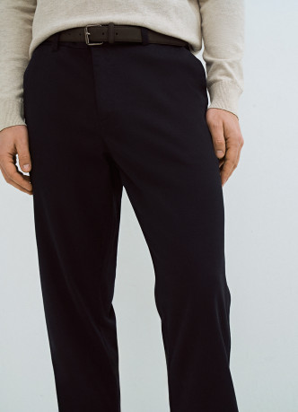 Чиносы из структурной ткани с ремнём