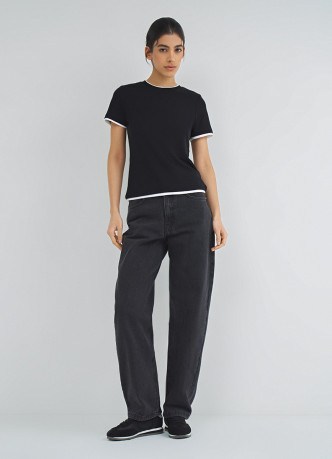 Футболка с контрастной окантовкой