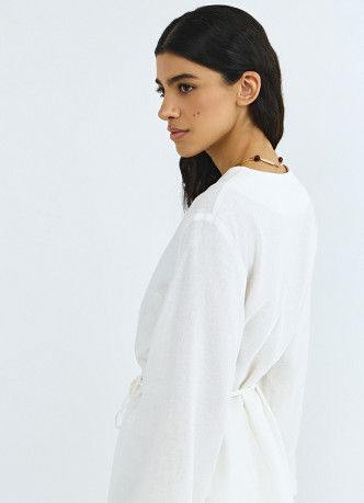 Рубашка изо льна с завязкой