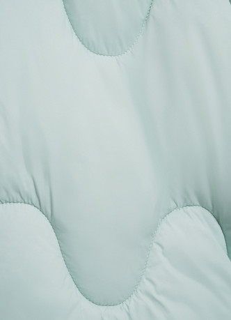 Короткая утеплённая куртка