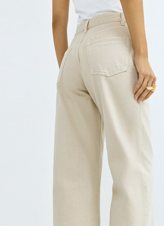 Широкие джинсы из плотного денима