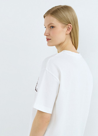 Футболка с цветочным принтом