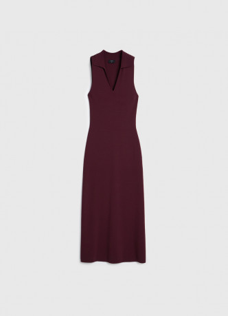 Вязаное платье с воротником-поло