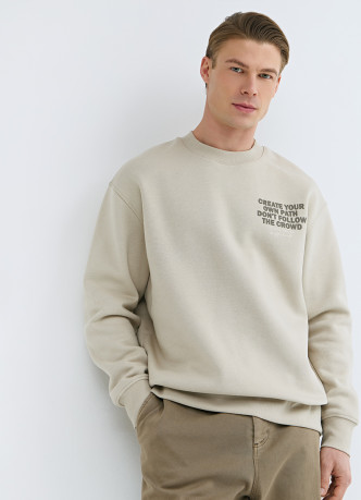 Базовый свитшот с принтом