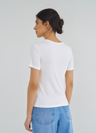 Приталенная футболка в рубчик